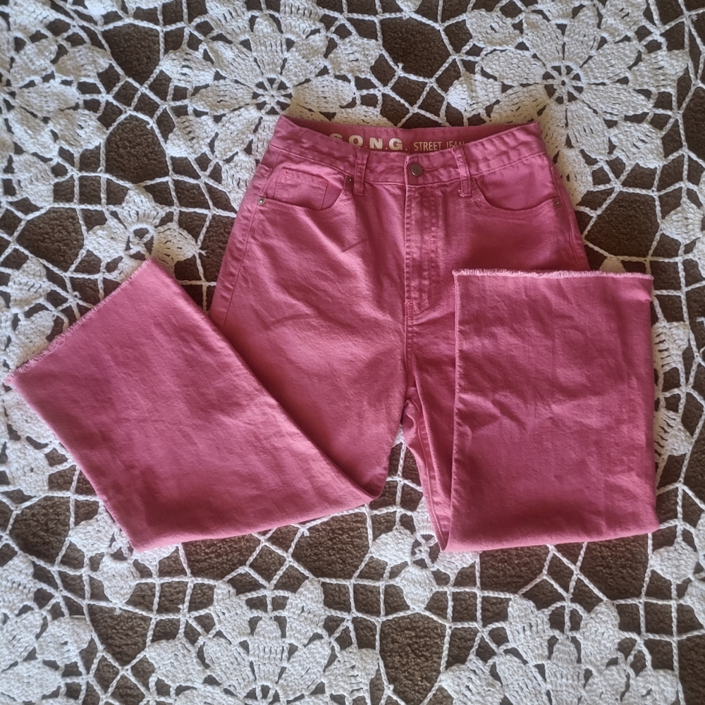 S.O.N.G Pink Cropped Jeans